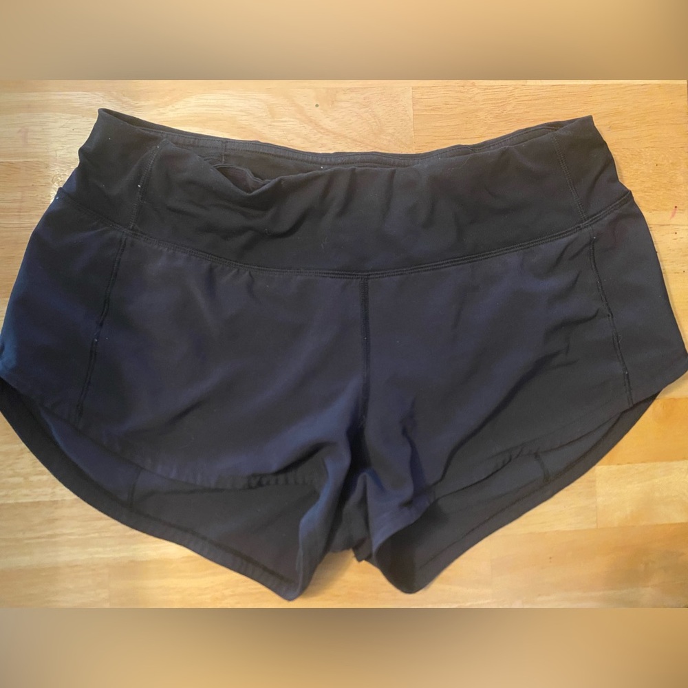 Lululemon Speed Up Low-Rise Lined Short 2.5” Size 4